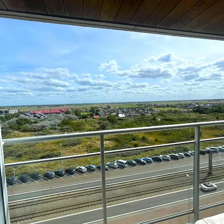 شقة By The Sea With Stunning Views