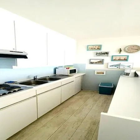 Cozy One-bedroom With Sea View Apartment Middelkerke